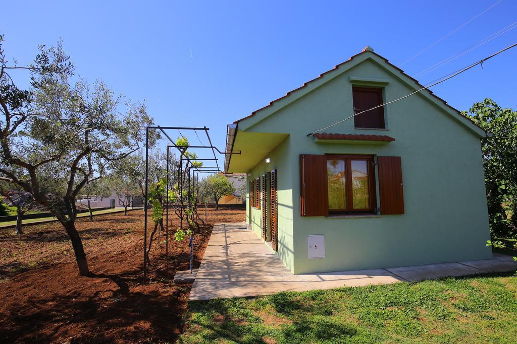 Holiday Home Zemljak Sukošan Exteriör bild