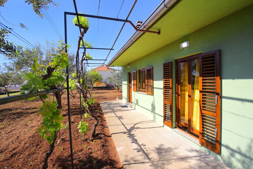 Holiday Home Zemljak Sukošan Exteriör bild